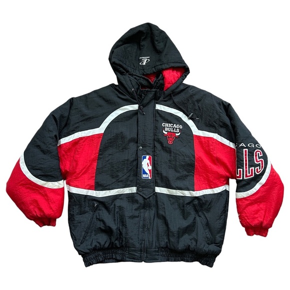 Chicago Bulls Vintage NBA 90s Logo Athletic Quilted Rain Jacket Size XL - Picture 1 of 15